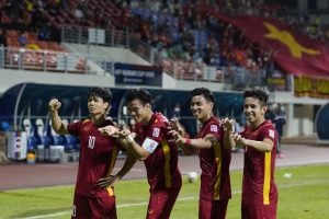 Pelatih Vietnam, Park Hang-seo Tantang Main Terbuka, Remehkan Kekuatan Indonesia?