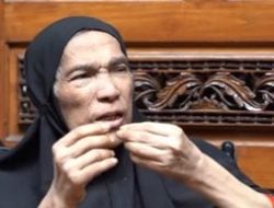 Wasiat Dorce Dikebumikan Sebagai Perempuan : Kyai yang Udah Terkenal Jangan Komentar