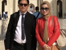 Prof Yusril Ganti Profile Picture Medsos Bersama Seorang Wanita Cantik, Siapa ya?
