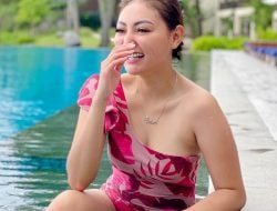 Model Seksi Sassha Carissa Tunjukkan Cara Oral Nikmat Bikin Cepat Klimaks