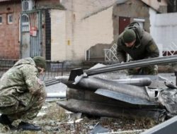 Tentara Ukraina Klaim Tewaskan 50 Tentara dan Tajuhkan 6 Pesawat Rusia