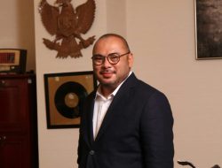Harumkan Nama Sulsel, Pria Berdarah Bugis Ini Sabet CEO Terbaik Indonesia
