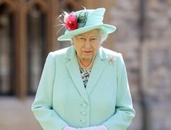 Inggris Masih Berkabung Pasca Ratu Elizabeth II Mangkat, Bagaimana Kabar London Fashion Week?