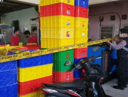 Polisi Menyita 2.300 Liter Minyak Goreng dari Gudang Pengemasan Ulang