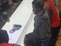 Suasana Haru Pemakaman Anak Kepala Suku Korban Pembantaian KKB Papua