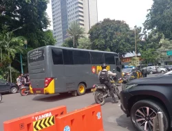 Demo Mahasiswa Papua di Gambir Ricuh, Satu Perwira Polisi Terluka Hingga Dilarikan ke Rumah Sakit