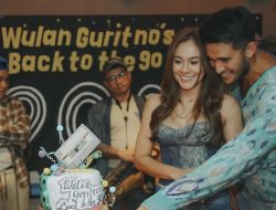 Pose ‘Nemplok’ Wulan Guritno ke Pacar yang Beda Usia 15 Tahun, Manja Banget