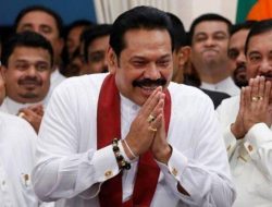 Meski PM Rajapaksa Sudah Mundur, Sri Lanka Masih Panas, Mobil dan Rumah Dibakar