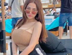 Aksi Centil Cupi Cupita Goyang Dada Bikin Deg-degan, Asli Bukan Hasil Permak