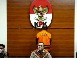 KPK Tahan Tersangka Dugaan Korupsi Pengadaan Helikopter TNI AU