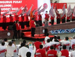 Pengurus Baru IKA Unhas Resmi Dilantik, Amran Sulaiman Siap Rangkul Seluruh Alumni