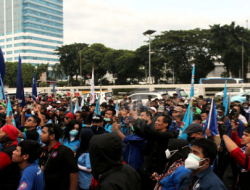 Buruh akan Mogok 3 Hari 3 Malam, Teddy Gusnaidi: Saya Ingatkan Kawan-kawan Buruh bahwa Demonstrasi Itu Ada Batas Waktunya