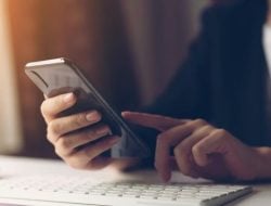 Saldo 16 Juta Habis Dikuras Gara-gara Klik Link Tautan Gak Jelas di HP, Wanita Ini Menangis Seharian