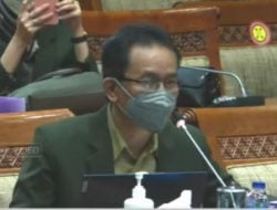 Suara Bergetar Tahan Tangis, Dokter Trisna Ungkap Gaji Nakes Honorer di Gedung DPR