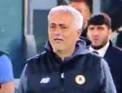 Jose Mourinho Menangis Usai Loloskan Roma ke Final Liga Konferensi Eropa, Kata-katanya Begitu Menyentuh