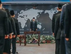Lantik Pejabat Eselon I dan II, Zulkifli Hasan: Ini Baru Awalnya