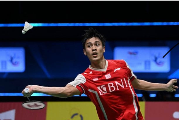 Tunggal putra Shesar Hiren Rhustavito