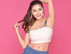 Baby Margaretha Seksi Padukan Hijab dan Dress Mini Ketat, Aduhai!
