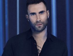 Istri Sedang Hamil, Adam Levine Diisukan Selingkuh, Berencana Gunakan Nama Selingkuhan untuk Anak Ketiga