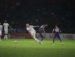Tanpa Pluim Menghadapi Persebaya, Pengamat Bilang Ini Pemain yang Cocok Menggantikan