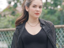 Pesona Steffi Zamora, Kulitnya Sebening Kaca yang Digosipkan Punya Anak di Luar Nikah