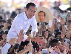 Sinyal Perlawanan Jokowi ke PDIP, Musra Relawan Lebih Pilih Sandi Dibanding Puan