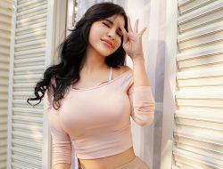 Maria Vania Pamer Bagian Tersembunyi, Wangi!