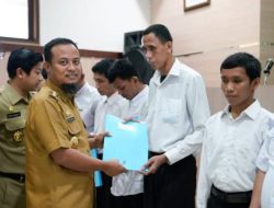 Charity, Hingga Upah Tidak Jelas, Cerita Difabel yang Diangkat Jadi Pegawai Pemprov Sulsel: Kami Datang di Kantor Tidak untuk Duduk Diam Saja