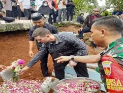Novita Kurnia Putri, Korban Penembakan di San Antonio AS Dimakamkan di TPU Sasonoloyo Bumirejo