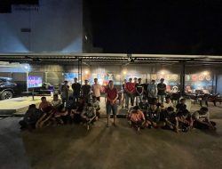 Panen, Polisi Amankan 32 Pelaku Judi Sabung Ayam di Makassar