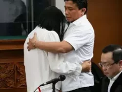 Ferdy Sambo dan Putri Candrawathi Selalu Mesra saat Bertemu di Persidangan, Bharada E Ungkap Ini