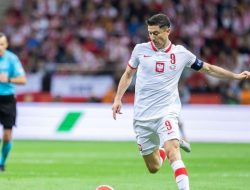 Lewandowski Alami Robek Otot, Diragukan Bisa Pulih untuk Fase Grup Piala Eropa 2024