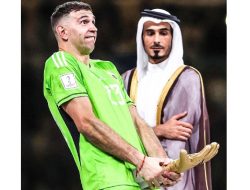 Ejek Mbappe Usai Raih Piala Dunia 2022, Emiliano Martinez Bakal Kena Teguran Unai Emery