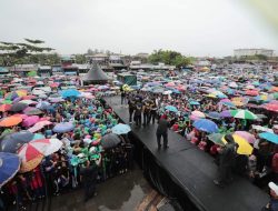 Disambut dengan Lautan Payung di Padang, Anies: Bila Semangat di Ranah Minang Menyala, Tularnya Bisa se-Indonesia