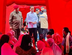 Presiden Jokowi Berkunjung ke Pengungsian Gempa Cianjur, Serahkan Bantuan Stimulan Rumah Kepada Korban