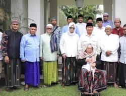 Silaturahmi dengan Kiai Sepuh di Jawa Timur, Prabowo Subianto Banyak Dengarkan Masukan