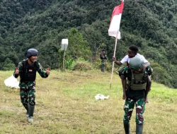 Momen Tawa Lepas Anak Papua di Pundak Prajurit TNI