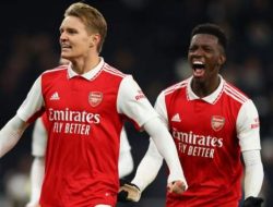 Lineker Prediksi Arsenal bakal Raih Trofi Liga Inggris setelah 19 Tahun, Legenda MU Ingin Setan Merah yang Juara