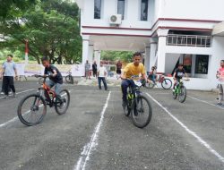 Unik, Lomba Sepeda Lambat Meriahkan HJS Ke-459