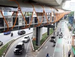 Sempat Berbayar dan Diprotes Warga, Skywalk Kebayoran Lama Sudah Gratis
