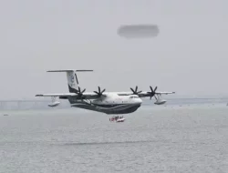 Opsi Transportasi Wisatawan, Kemenhub Uji Coba Penerbangan Pesawat Air di Danau Toba