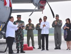 Saksikan Penyerahan Pesawat Super Hercules TNI AU, Jokowi: Ini yang Sangat Canggih