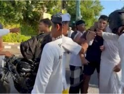 Tak Terima Ditegur Karena Ngebut Saat Umat Hindu Gelar Upacara Melasti, Bule Ini Cekcok dengan Warga Bali