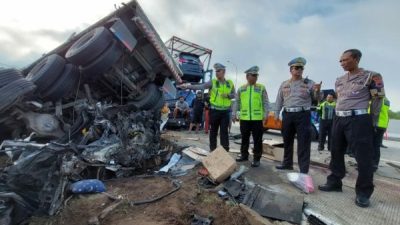 Polisi Belum Evakuasi Truk Pasca Kecelakaan di Tol Semarang-Solo