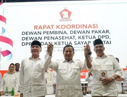 Iwan Bule Gantikan Sandiaga Uno di Gerindra, Prabowo: Paham kan yang Barusan Pindah Partai