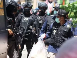 Detik-detik Densus 88 Antiteror Tangkap Tiga Terduga Teroris di Jateng