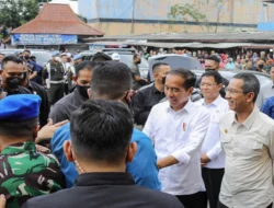 Tinjau Pasar Minggu, Jokowi: yang Paling Penting Harga Bahan-bahan Pokok Tidak Ada yang Naik