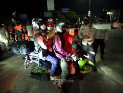 Viral Istri Tertinggal di Tengah Jalan saat Mudik Pakai Sepeda Motor, Sadar Setelah Menempuh Perjalanan Sekitar 2 Jam