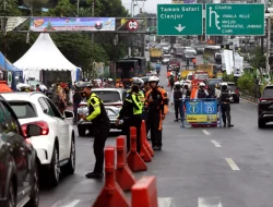 Kawasan Puncak Bogor Jadi Tujuan Liburan Lebaran, Kemacetan Panjang Tak Teralakkan