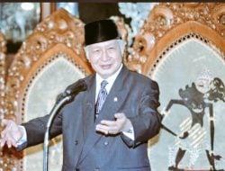 Kenang Era Seoharto, Dokter Tifa: Masa Kepemimpinan Beliau adalah Masa Paling Menentramkan di Negara Ini